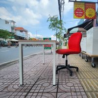 Bàn Làm Việc Chân Sắt BLVCS03