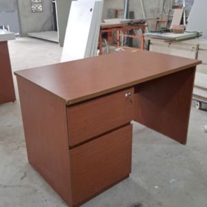 Bàn Làm Việc Gỗ BLVG14.jpg