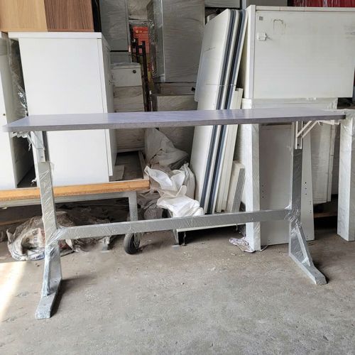 Bàn Làm Việc  Chân Sắt Gấp Gọn BLVCS05.jpg