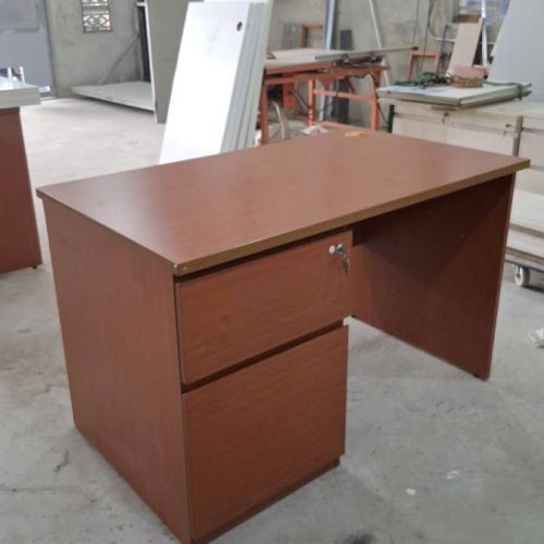 Bàn Làm Việc Gỗ BLVG14.jpg