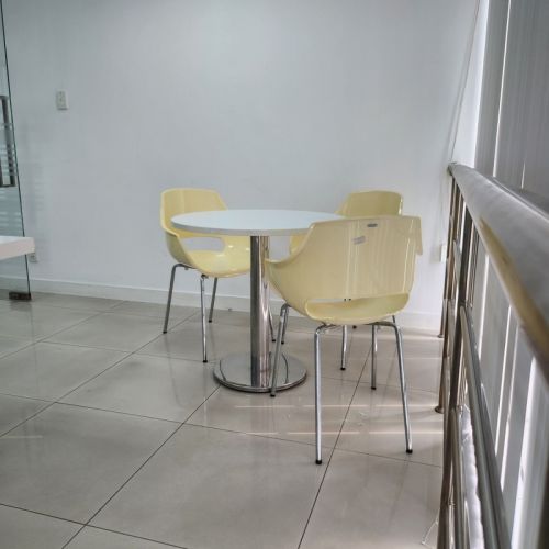 Bàn Tròn Inox BT01.jpg